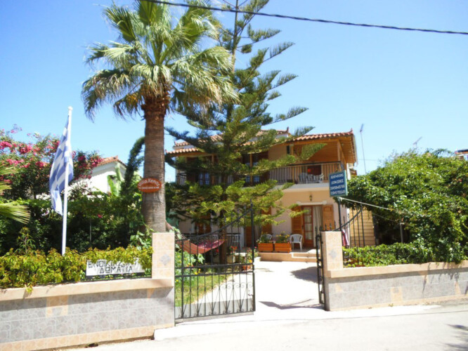 villa-xenos-studios-apartments-kalamaki-zakynthosisland-greece